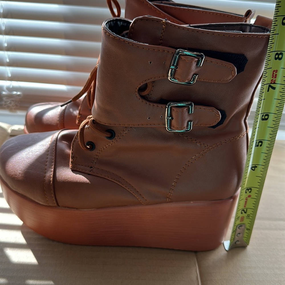 Platform Shoes - Picture 6 of 7